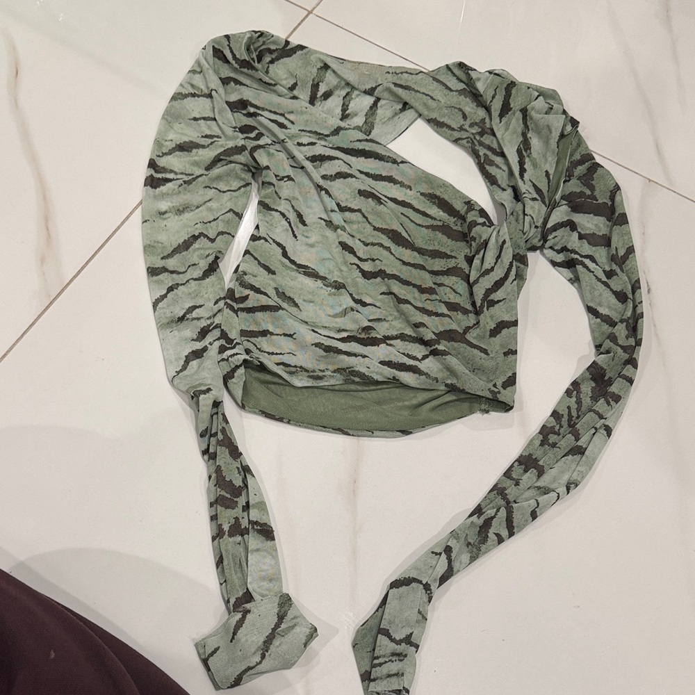 Zara Olive and Black Patterned Blouse